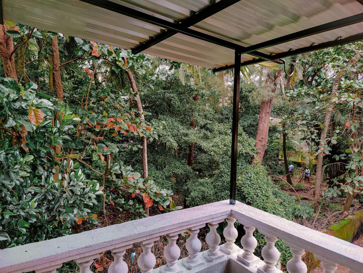 Hotel Candolim Aloft Экстерьер фото