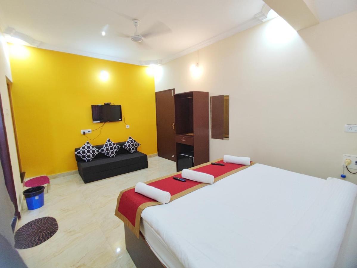 Hotel Candolim Aloft Экстерьер фото