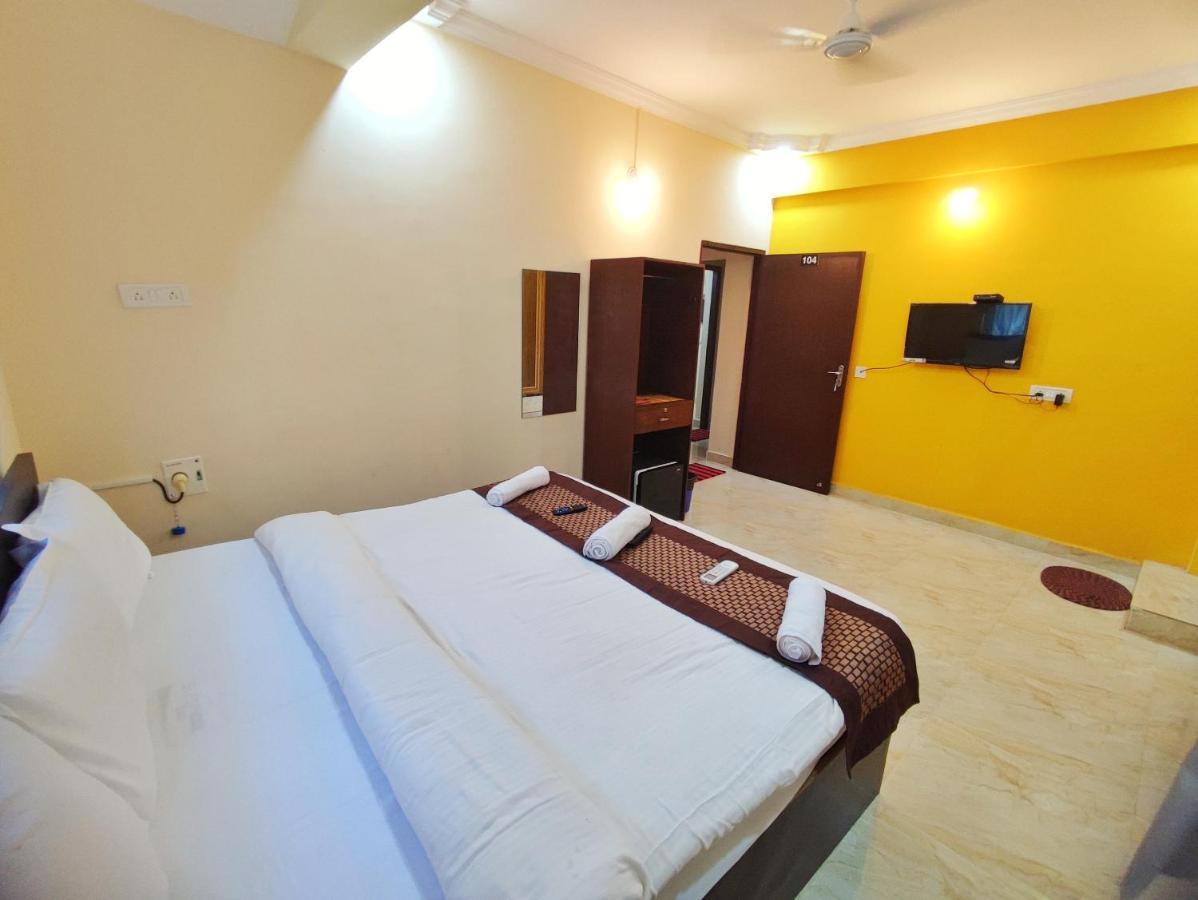 Hotel Candolim Aloft Экстерьер фото