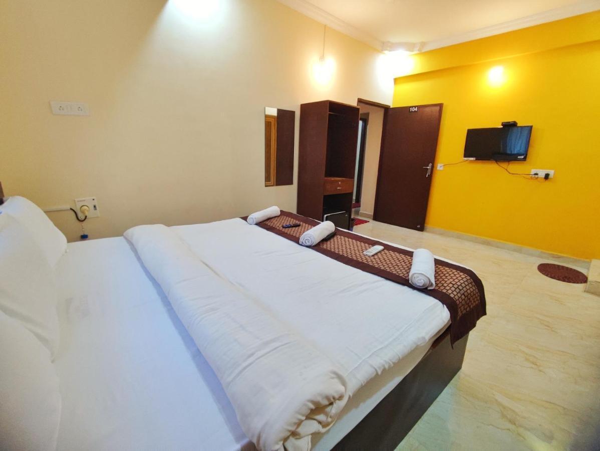 Hotel Candolim Aloft Экстерьер фото