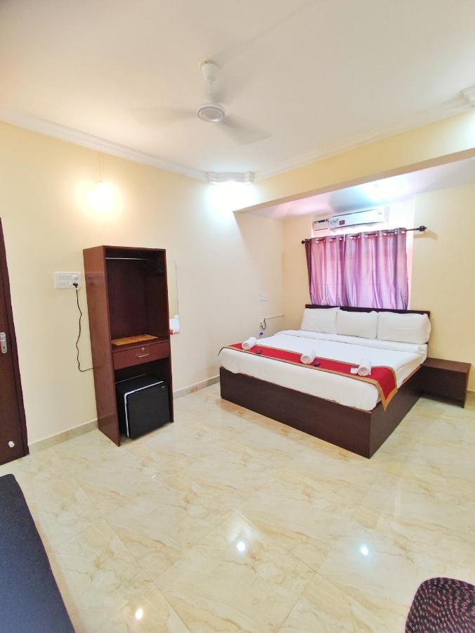 Hotel Candolim Aloft Экстерьер фото