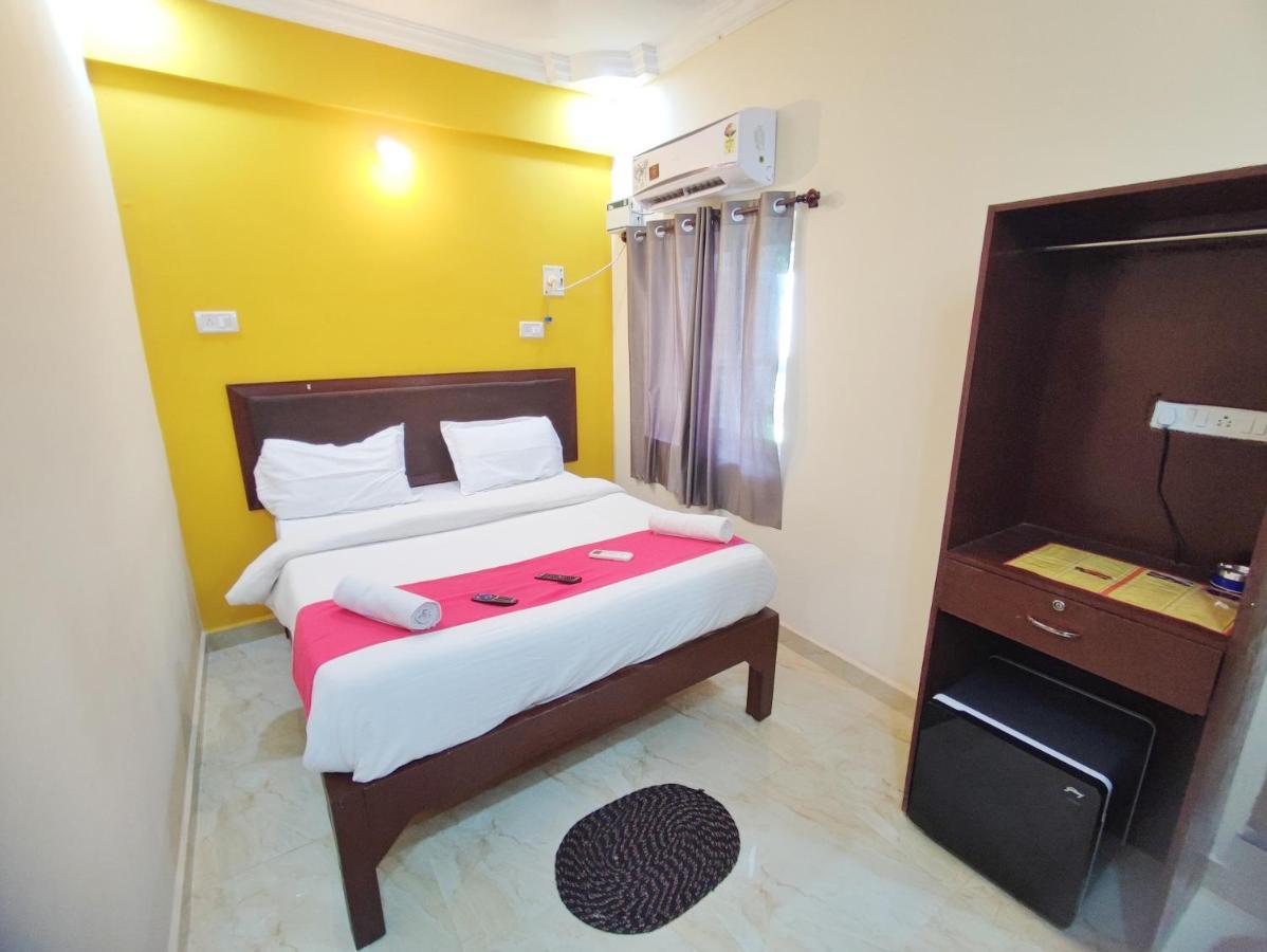 Hotel Candolim Aloft Экстерьер фото