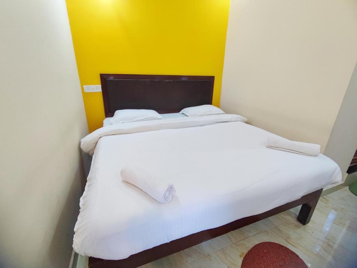 Hotel Candolim Aloft Экстерьер фото