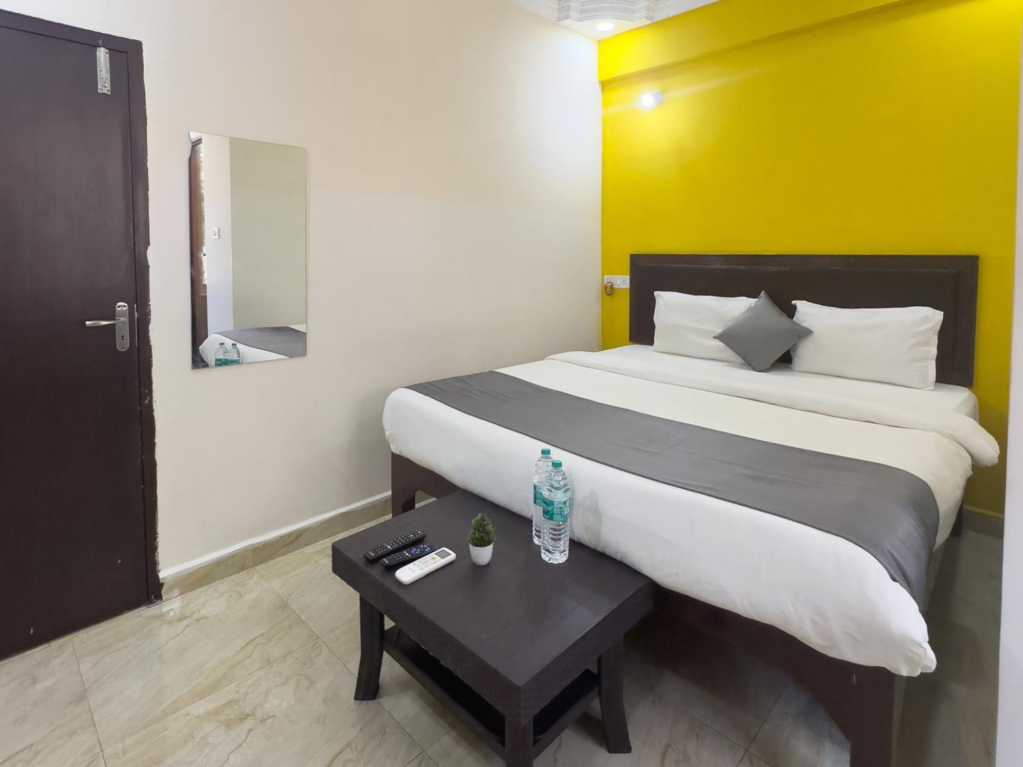 Hotel Candolim Aloft Экстерьер фото