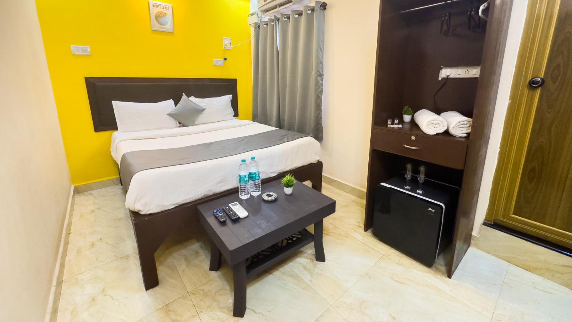 Hotel Candolim Aloft Экстерьер фото