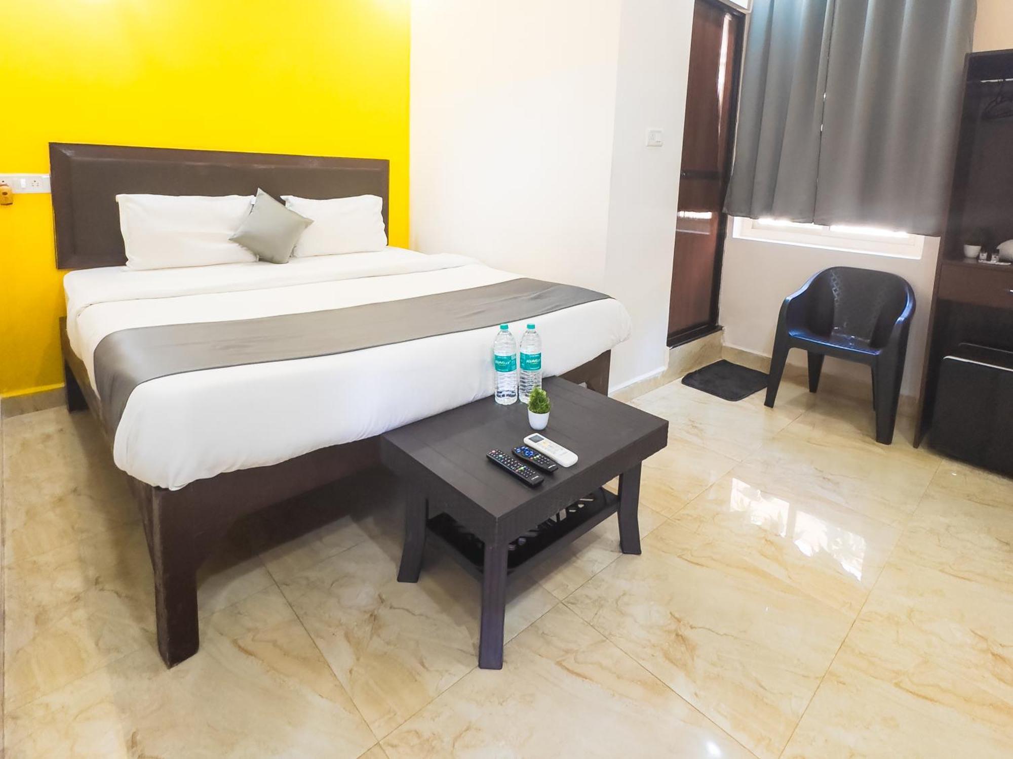 Hotel Candolim Aloft Экстерьер фото